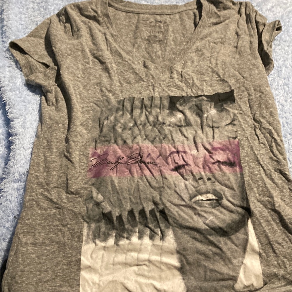 Marilyn Monroe shirt